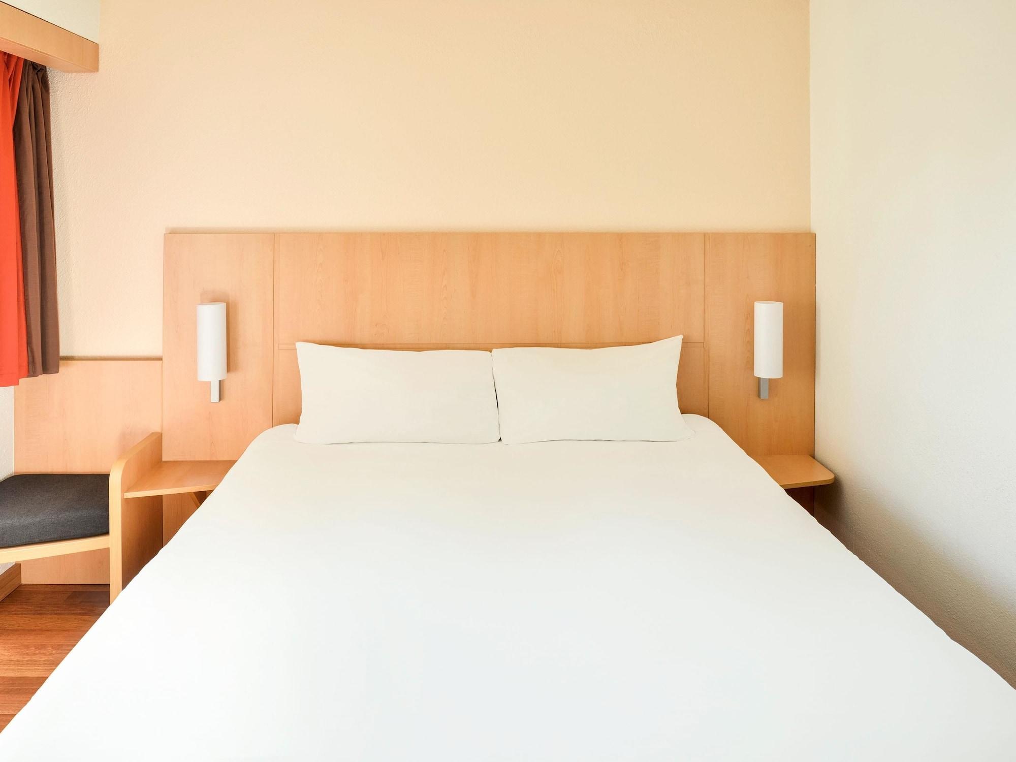 Hotel Ibis Centre Gare 3*